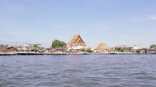 กรุงเทพใช่เทพสร้าง