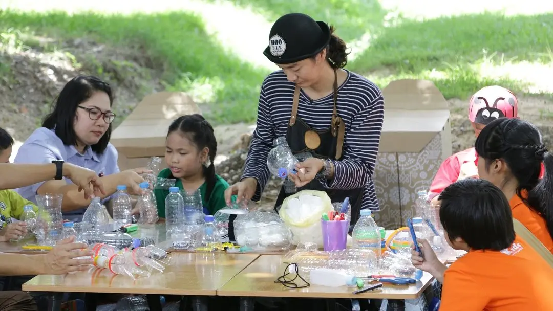 ​หุ่นยนต์ขวดน้ำ