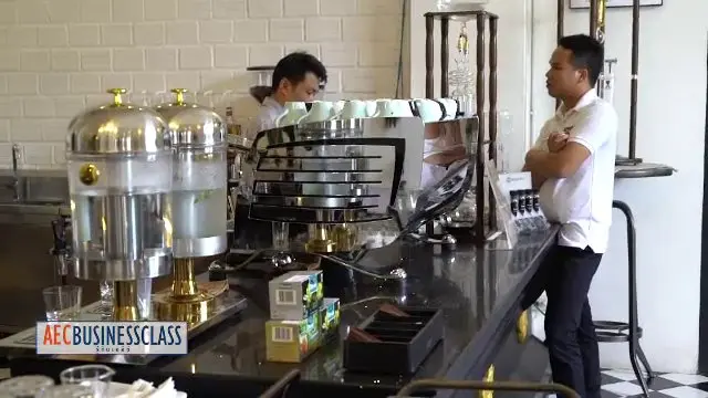 ร้านกาแฟในเมืองลาว, ลาวกับการขยายตัวทางเศรษฐกิจ