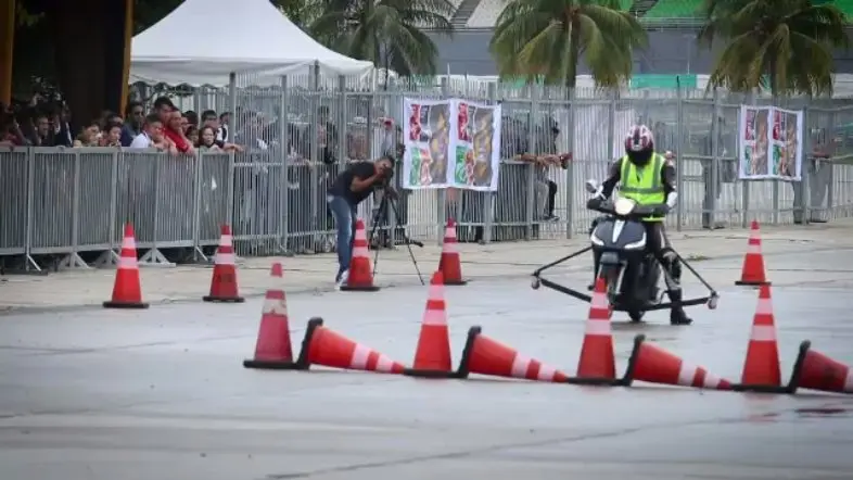 หยุดการชน ลดอุบัติเหตุ