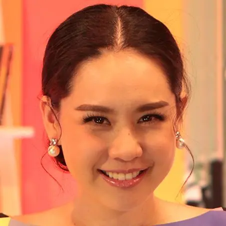 สุจิรา อรุณพิพัฒน์
