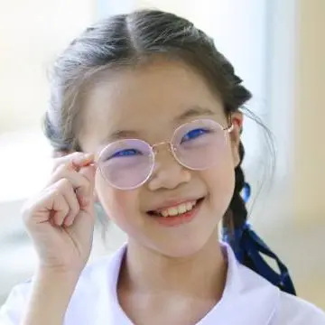 ด.ญ.แก้วกล้า พิพัฒน์โรจนกมล