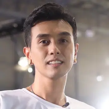 อติชาติ พงษ์ไพร