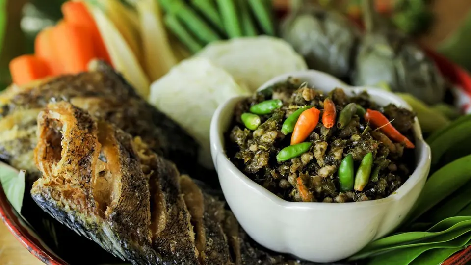 น้ำพริกใบชะมวง