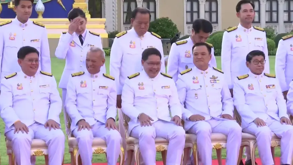 คณะรัฐมนตรีเริ่มประชุมนัดแรก