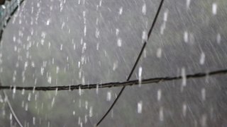กรมอุตุฯ ประกาศ ฉ.10 ภาคใต้ฝนตกหนักมาก เตือนพื้นที่เสี่ยงน้ำท่วม 