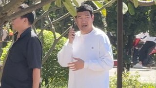 "สมรักษ์" ได้ประกันตัว วงเงิน 3 แสนบาท คดีพรากผู้เยาว์