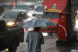 สภาพอากาศวันนี้ ภาคใต้ฝนตกหนัก ไทยตอนบนฝนลด แต่ยังมีอากาศแปรปรวน
