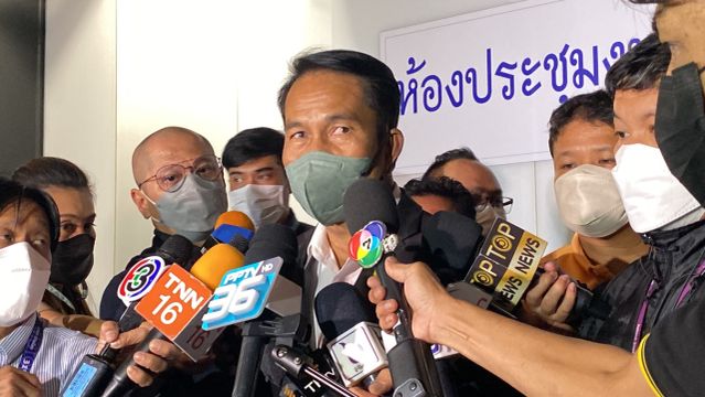 "สุทิน" เมิน "สุชาติ" ร้องญัตติซักฟอกเถื่อน