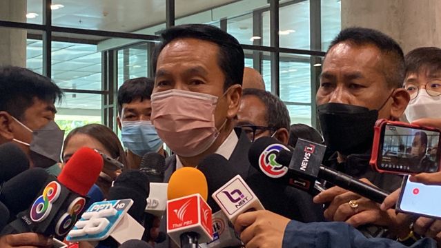 "สุทิน" ชี้มีโอกาสคว่ำร่าง พ.ร.บ.งบฯ ปี 66