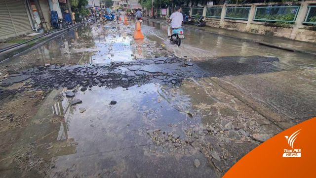 เคหะบางบัว น้ำยังไม่ลด - พบเศษหิน ดิน ขวางทางระบายน้ำ
