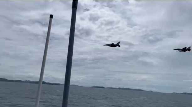 ทอ.ชี้แจง F16 บินผ่านพิธีลอยอังคารอดีต ผบ.ทอ.หลังฝึกตามวงรอบ