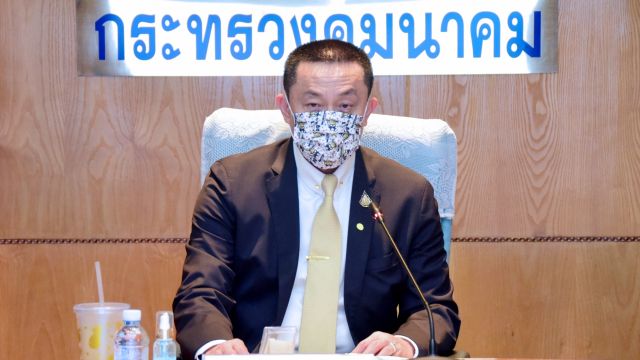 "ศักดิ์สยาม" ปฏิเสธตอบ ครม.ขยายสัมปทานรถไฟฟ้าสายสีเขียว
