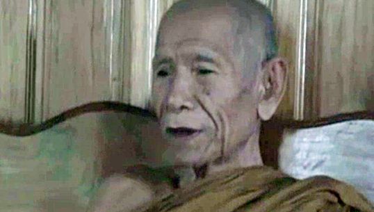 เจ้าคณะจังหวัดศรีสะเกษ เตรียมตักเตือน"หลวงปู่เณรคำ" หลังมีภาพถูกโพสต์อิริยาบถไม่เหมาะสม