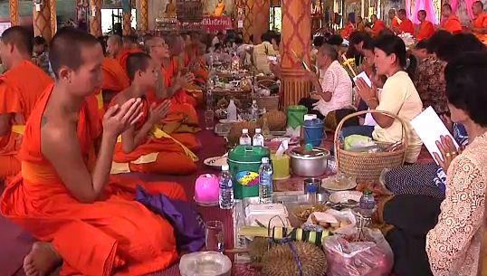 "บุญสลากภัตรผลไม้" สะท้อนวิถีชาวลับแล จ.อุตรดิตถ์