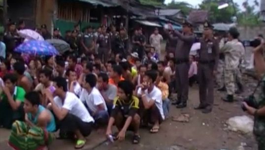 ด่านตรวจคนเข้าเมืองจ.ตาก สนธิกำลังกวาดล้างแรงงานต่างด้าว ลักลอบเข้าเมือง