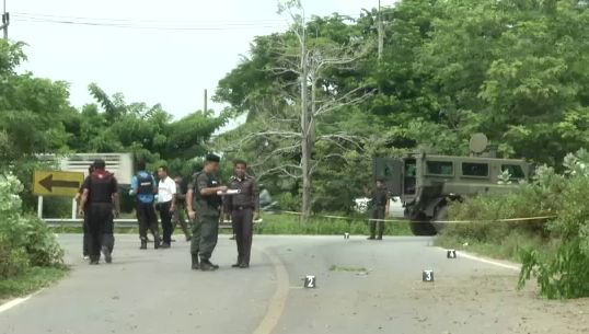 เกิดเหตุลอบวางระเบิดทหาร-ตร.ชุดคุ้มครองครู 2 จุด ในจ.ปัตตานี-ยะลา เจ็บรวม 4 นาย