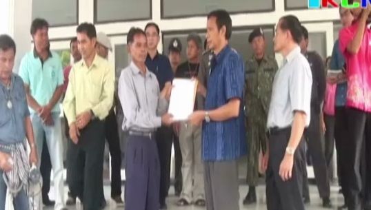 ชาวนาชัยนาทขอให้รัฐบาลขยายเวลารับจำนำข้าว 