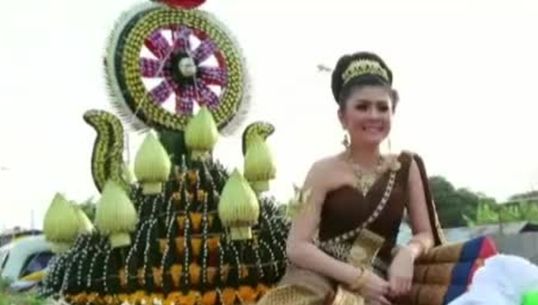 เทศกาล"ลอยกระทง"ทั่วไทย คึกคัก