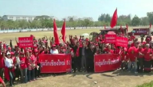 นักวิชาการหวั่นผู้ชุมนุมกดดันศาลรัฐธรรมนูญทำหน้าที่