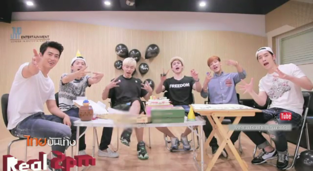 2PM ลาไทย-สมาชิกเตรียมรับใช้ชาติ 