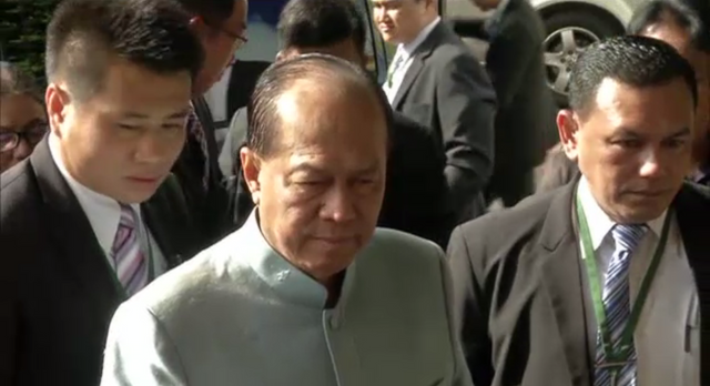 รมว.มหาดไทย สั่งสอบผู้ว่าฯ กทม.กรณีโครงการอุโมงค์ไฟ 39 ล้านบาท 