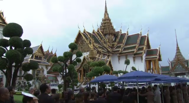 กอร.รส.ชี้แจงการแต่งกายเข้ากราบถวายสักการะ หลังประชาชนบางส่วนกังวลใจ 