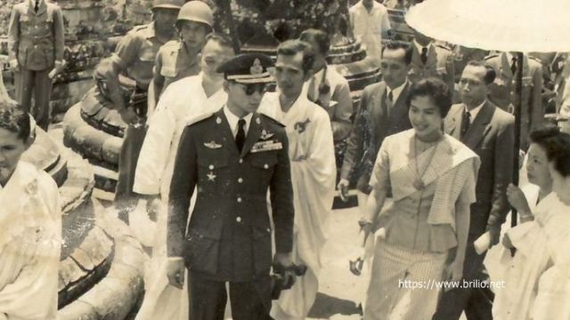 สื่ออินโดฯ ประมวลภาพ "ในหลวง ร.9" ครั้งเสด็จฯ เยือนอินโดนีเซีย พ.ศ.2503 