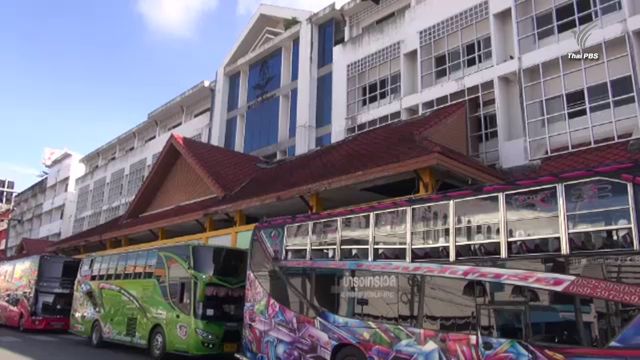 เร่งกู้รถไฟบรรทุกหินตกรางที่ยะลา นำรถทัวร์ส่งสถานีปลายทาง