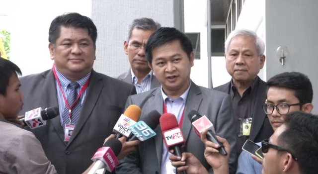 ศาลทหารให้ประกัน 8 แอดมินวิจารณ์การทำงาน คสช.คนละ 200,000 บาท