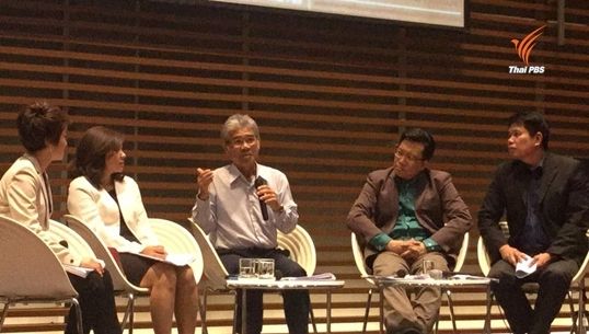 เสวนา "วารสารศาสตร์ภายใต้ กม.ความมั่นคง" สื่อประกาศยึดจรรยาบรรณวิชาชีพ หวั่นมรดก คสช.จำกัดเสรีภาพสื่อในอนาคต 