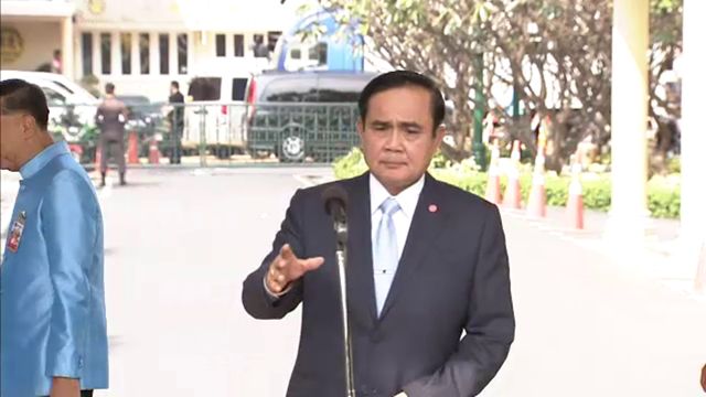 นายกฯ สั่งคมนาคมห้ามรถสองชั้นจดทะเบียนเพิ่ม-ติดจีพีเอสรถโดยสาร