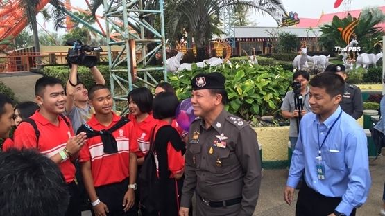 “พงศพัศ”ตรวจเครื่องเล่นสวนสยามรับวันเด็ก แนะระวังทรัพย์สิน-จดชื่อ-เบอร์โทรให้บุตรหลาน