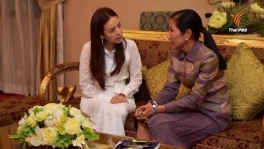 รมว.กีฬา กล่อม "มาดามเเป้ง" หวนกลับเป็นผู้จัดการฟุตบอลหญิง พร้อมช่วยแก้ปัญหาทุกด้าน