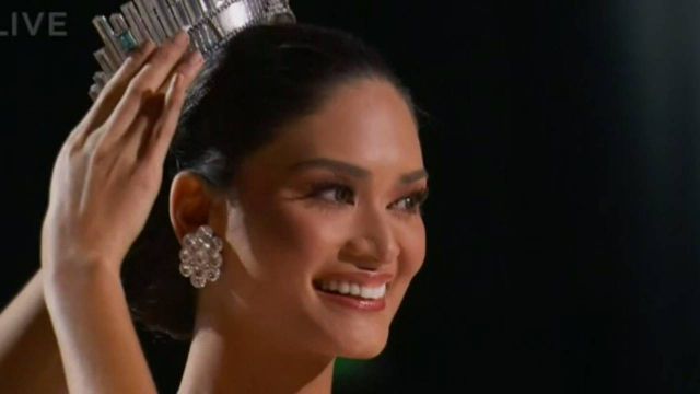 ชาวฟิลิปปินส์ยินดีกับตำแหน่ง "มิสยูนิเวิร์ส 2015"