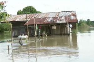 สถานการณ์น้ำท่วมในหลายจังหวัดยิงวิกฤต