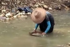 อธิบดีกรมทรัพยากรธรณี ตรวจพื้นที่ร่อนแร่ทองคำ จ.ลำปาง