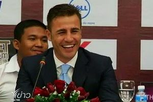 “คันนาวาโร่” เยือนกัมพูชา ร่วมเป็นวิทยากรอบรมโค้ช