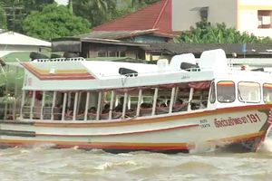 เรือด่วนเจ้าพระยาจ่อขึ้นค่าโดยสารอีก 2 บาท