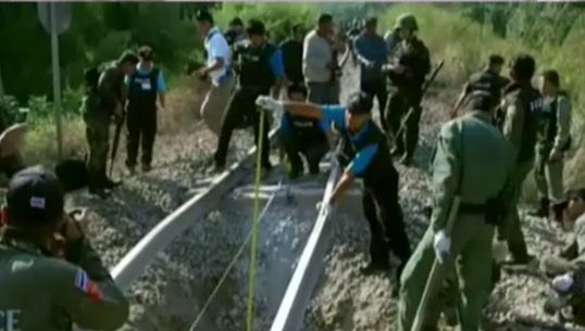 ตร.รู้ตัวกลุ่มผู้ก่อเหตุระเบิดรางรถไฟแล้ว-เลขาสมช.ยืนยันไม่เกี่ยวกับ ปธน.สหรัฐฯ