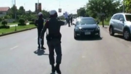 ตร.โคราชตั้งด่าน 6 จุดตรวจอาวุธ หวั่นนำไปสร้างสถานการณ์ในกรุงเทพฯ