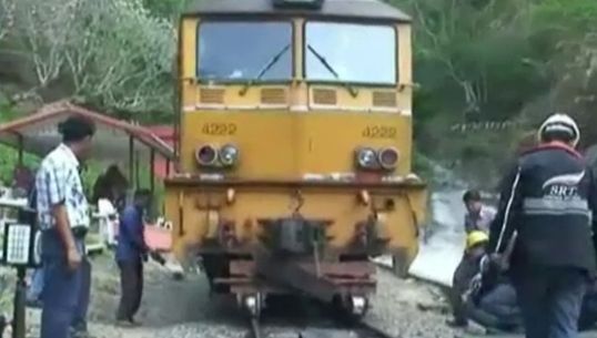 รถไฟสายเหนือที่ตกรางในลำปางวิ่งได้ตามปกติแล้ว หลังจนท.กู้ขบวนได้สำเร็จ