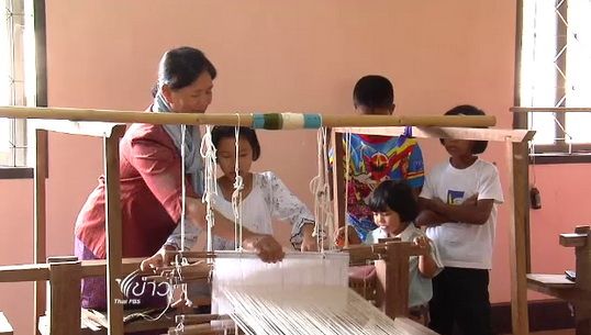 "ภูมิปัญญา"ผ้าทอพื้นเมืองสุรินทร์