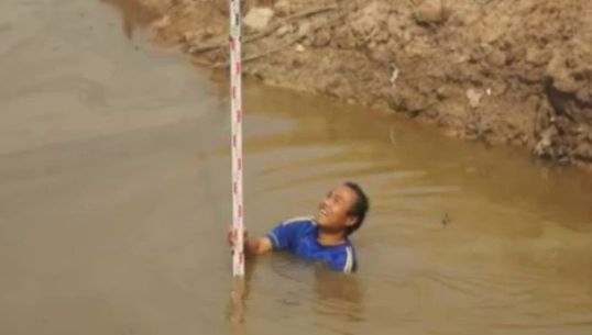 "เอสเอ็มแอล" ลงพื้นที่อุดรฯ สอบสร้างฝายน้ำล้น หลังถูกร้องเรียนสร้างไม่ตรงตามแบบ
