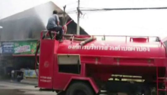 "แม่ฮ่องสอน" เร่ง "ฉีดน้ำ-แจกหน้ากาก" ช่วยปชช.หลังปัญหาหมอกควันยังไม่ทุเลา