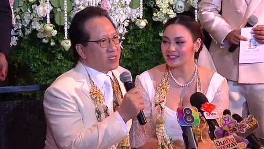  วิวาห์รัก "ตั๊ก - บุญชัย"