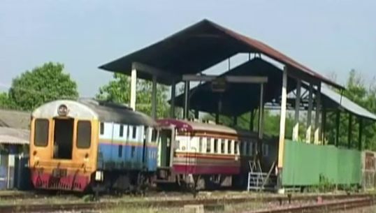 รฟท.ยังไม่สรุปสาเหตุรถไฟตกราง ชี้รอผู้เชี่ยวชาญตรวจสอบ คาดหัวรถจักรเก่า
