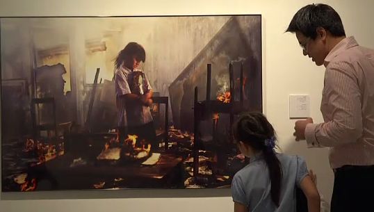 สะท้อนเรื่องราวทางสังคม ผ่าน"นิทรรศการรฤก" 