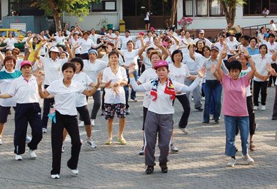 “หมอเกษม” ชี้ 10 ปีหน้า คนไทยสุขภาพดี ต้องยึด 4 มิติ กาย จิต สังคม จริยธรรมปัญญา  