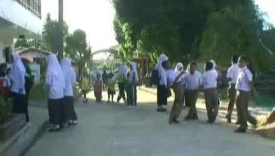 โรงเรียนบ้านแว้ง จ.นราธิวาส เปิดเรียนแล้ว หลังผอ.ถูกยิงบาดเจ็บ